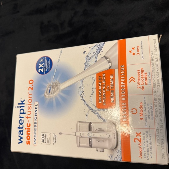 Waterpik Sonic-Fusion 2.0 Electric Toothbrush. NEW In Box. - Picture 6 of 9